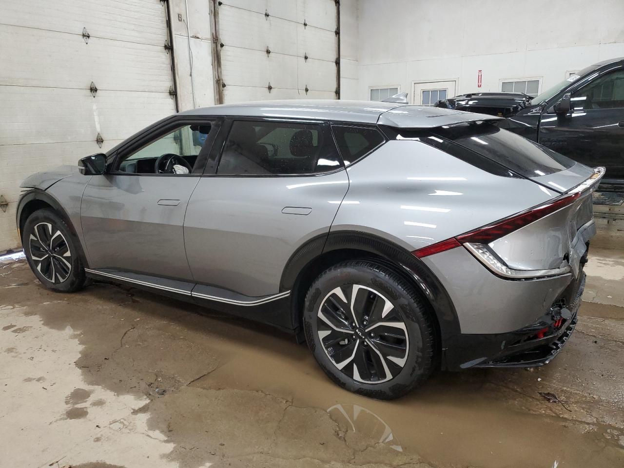 2024 KIA EV6 Light