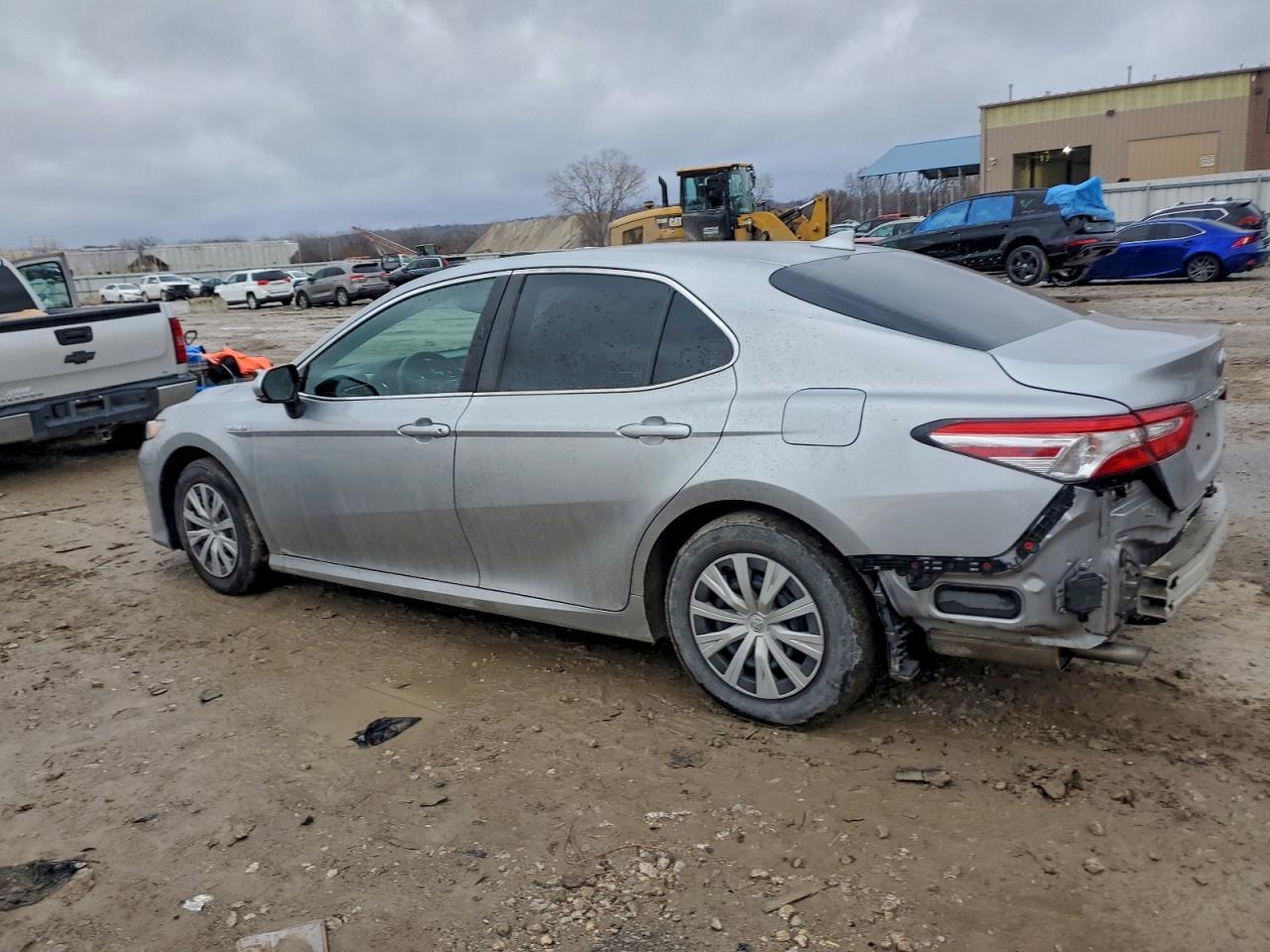 2020 Toyota Camry le