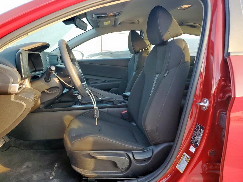 2024 Hyundai Elantra se
