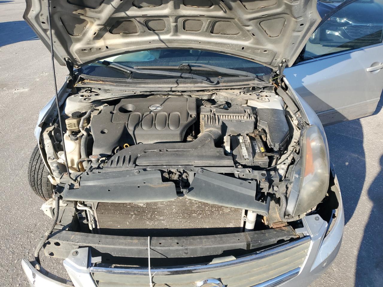 2009 Niss Altima 2.5