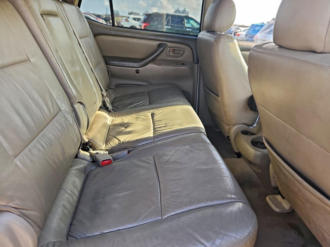 2006 Toyota Sequoia SR5