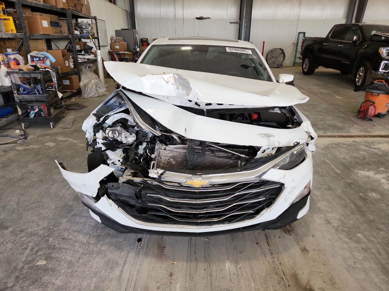 2023 Chev Malibu lt