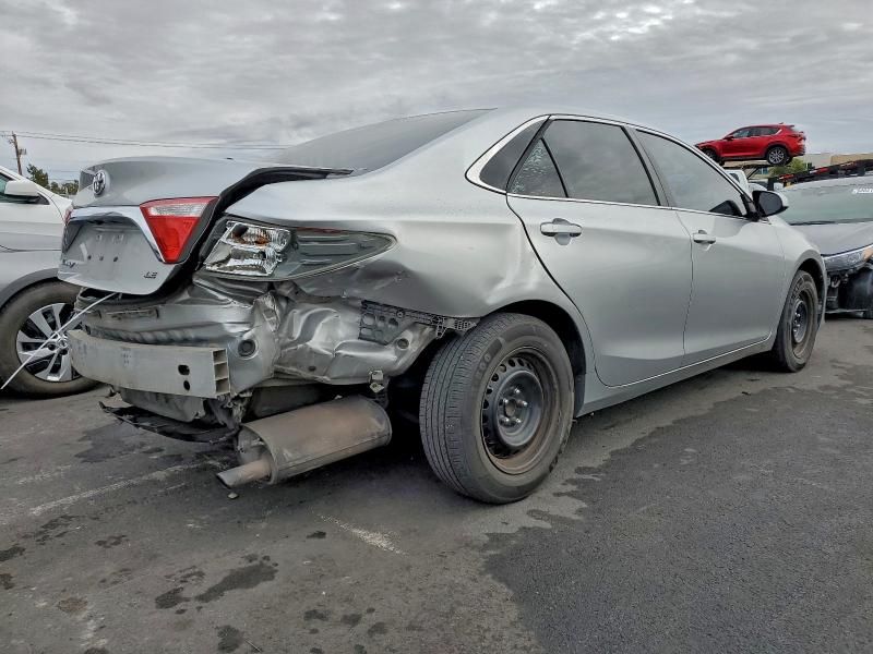 2015 Toyota Camry le