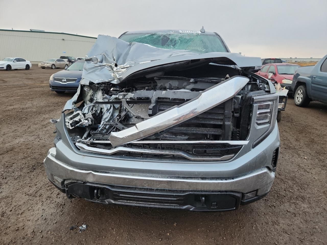 2025 GMC Sierra K1500 slt