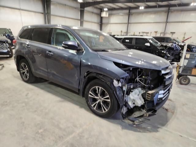 2019 Toyota Highlander le