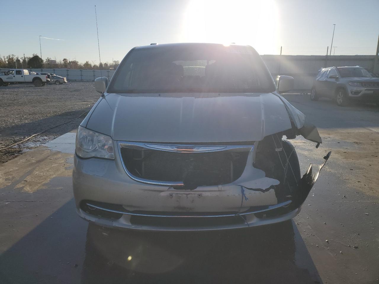 2014 Chrysler Town & Country Touring