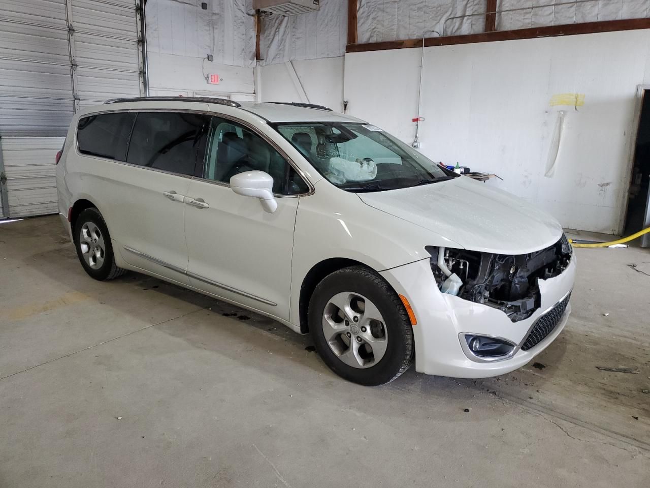 2017 Chrysler Pacifica Touring l Plus