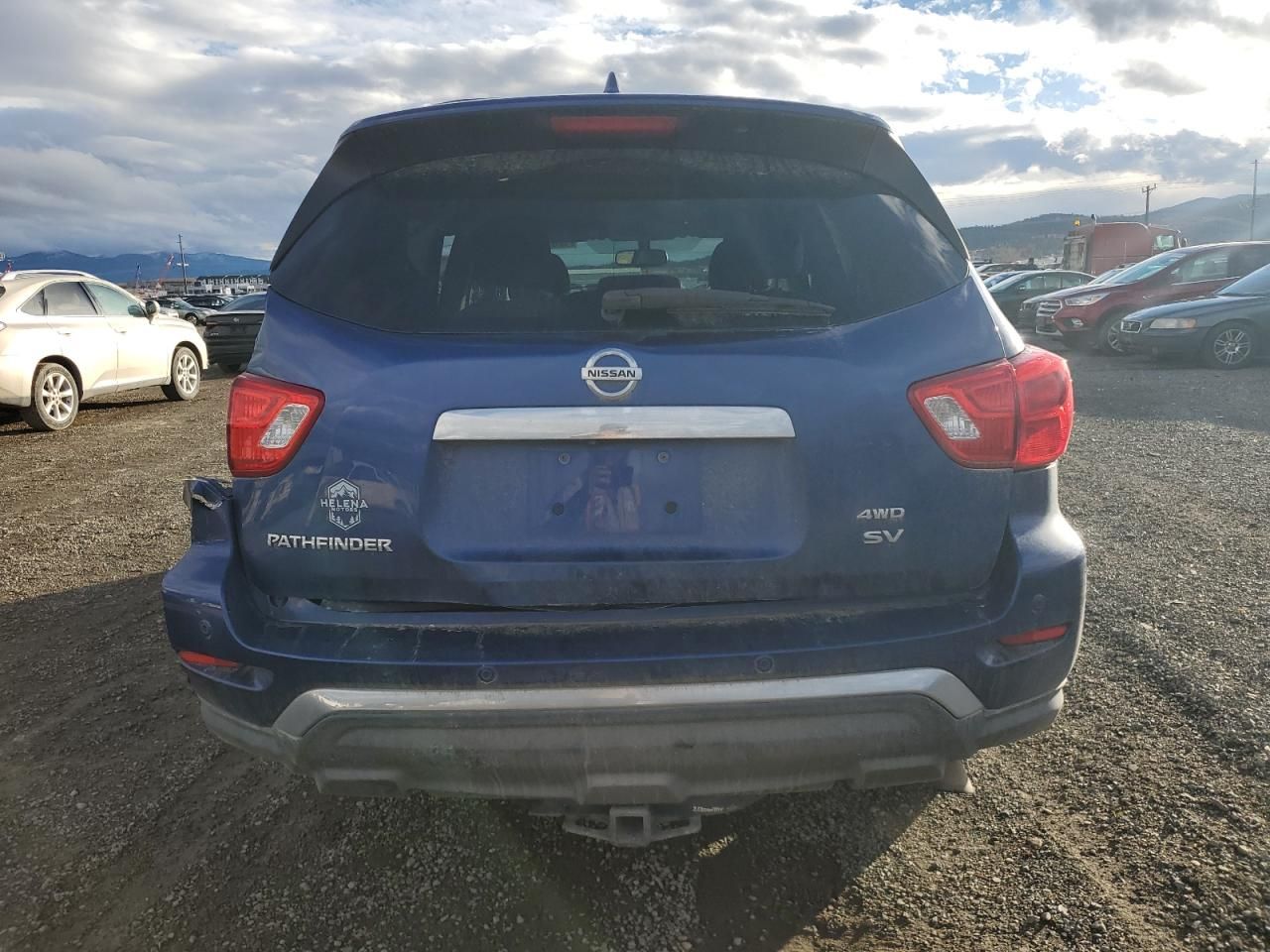 2019 Nissan Pathfinder s