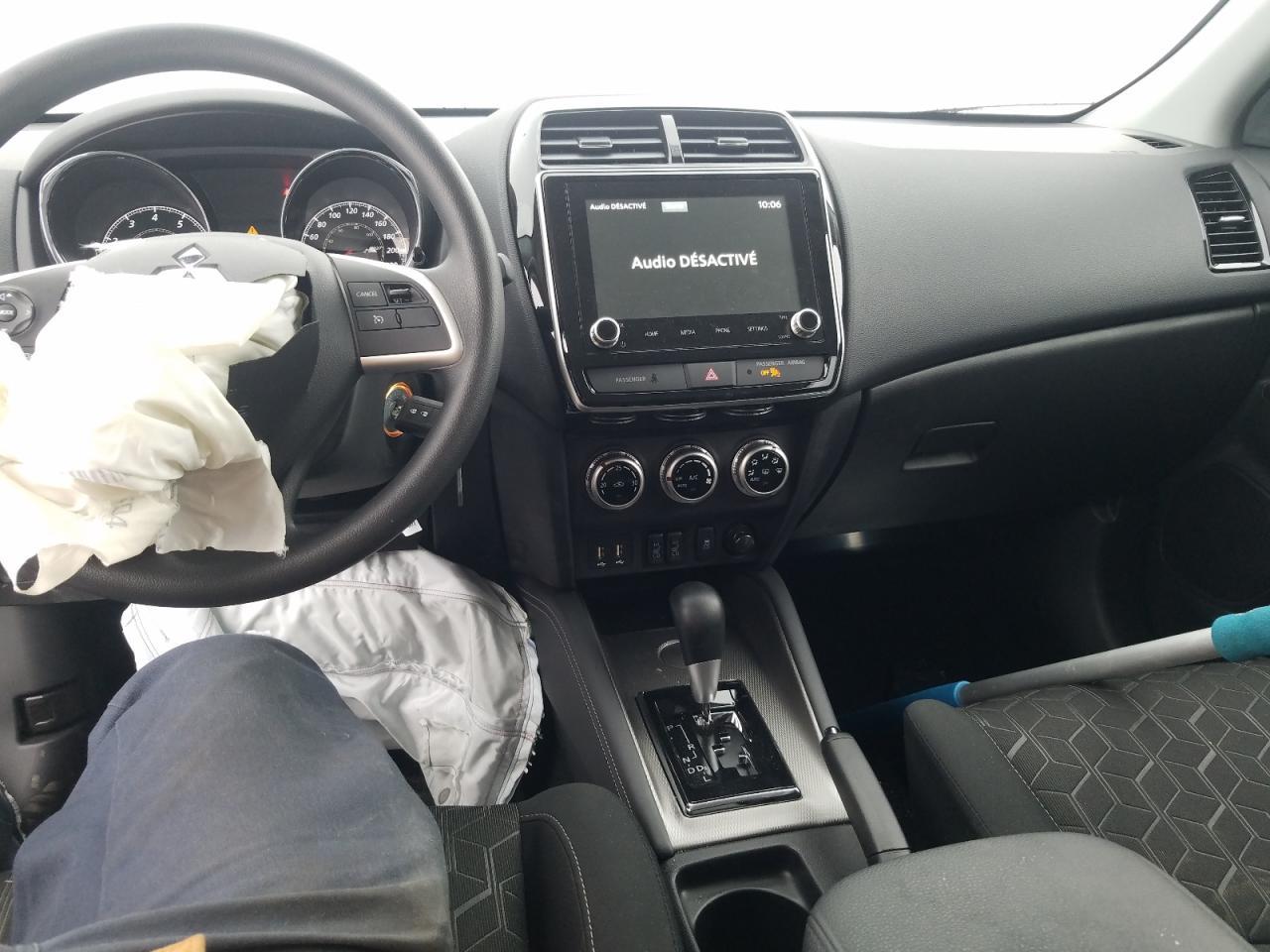 2025 Mitsubishi Rvr es