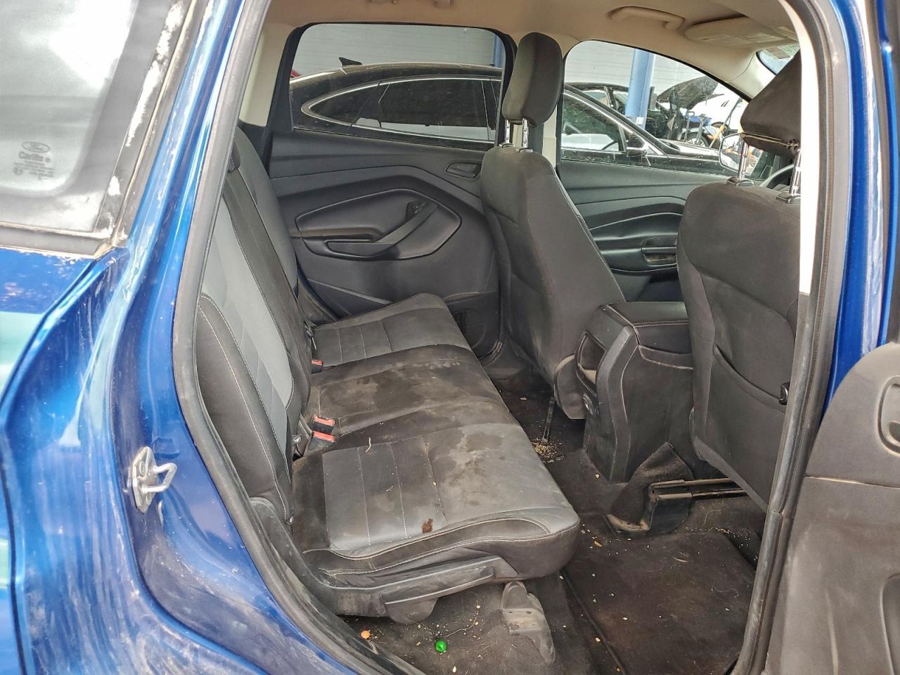 2019 Ford Escape s