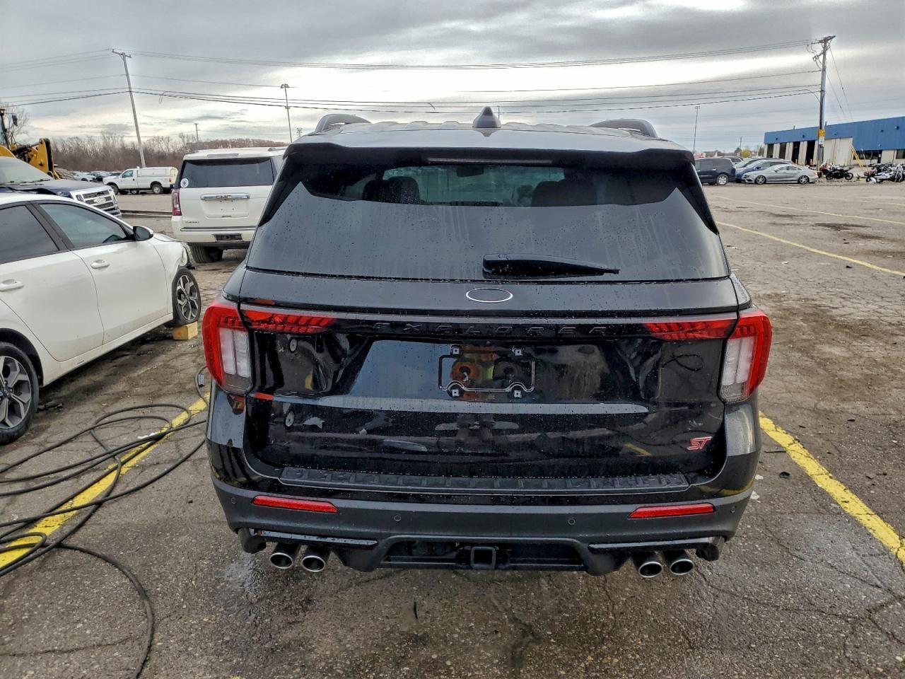 2025 Ford Explorer st