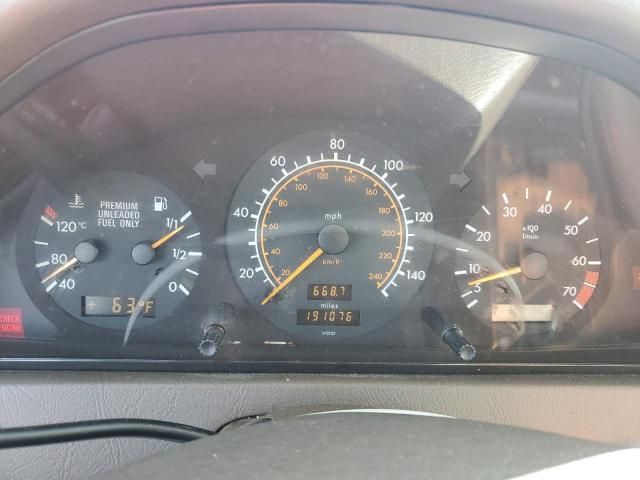 1994 Mercedes-Benz C 220