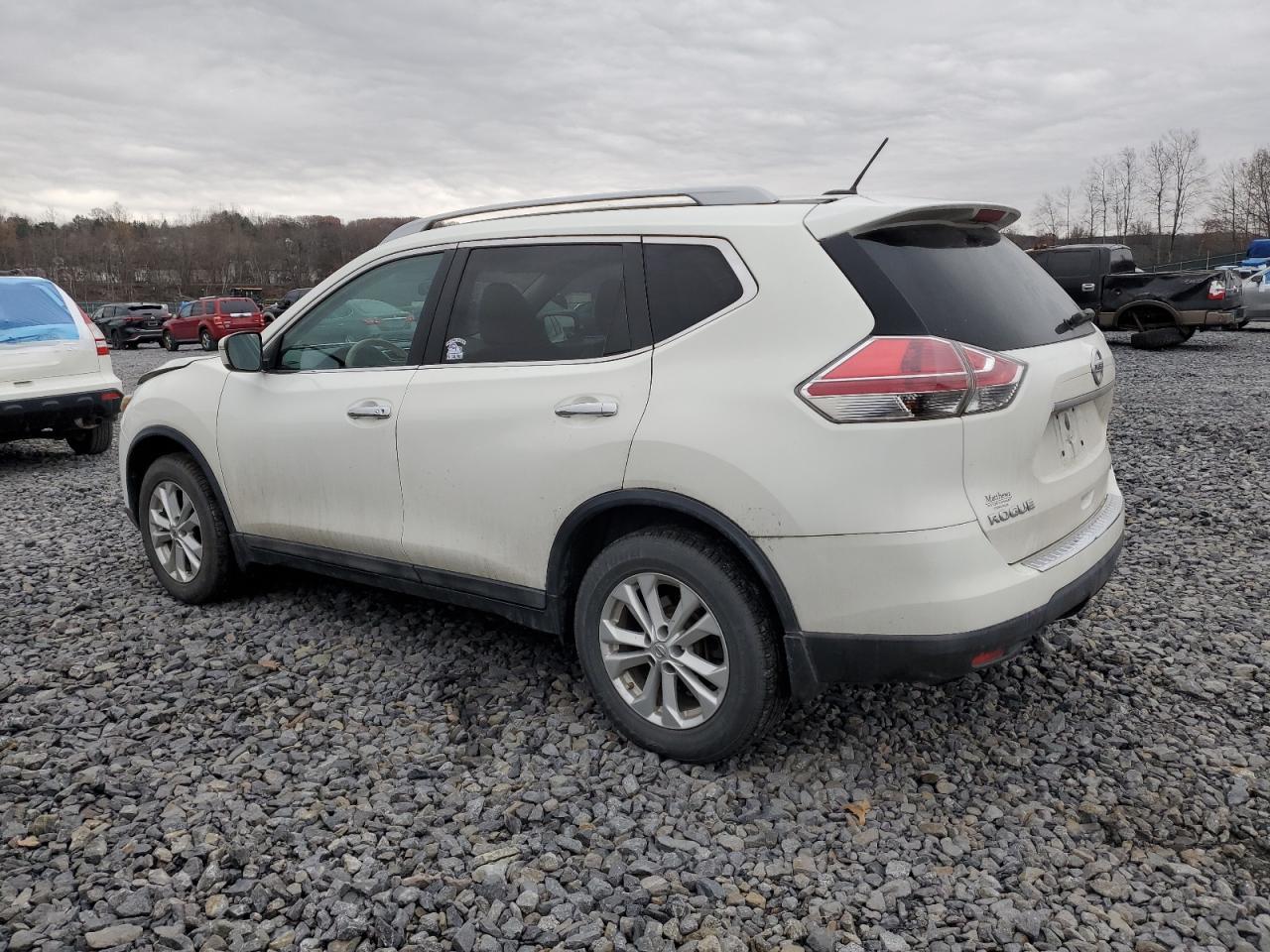 2014 Niss Rogue s