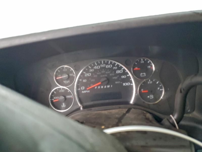 2020 Chevrolet Express Delivery van