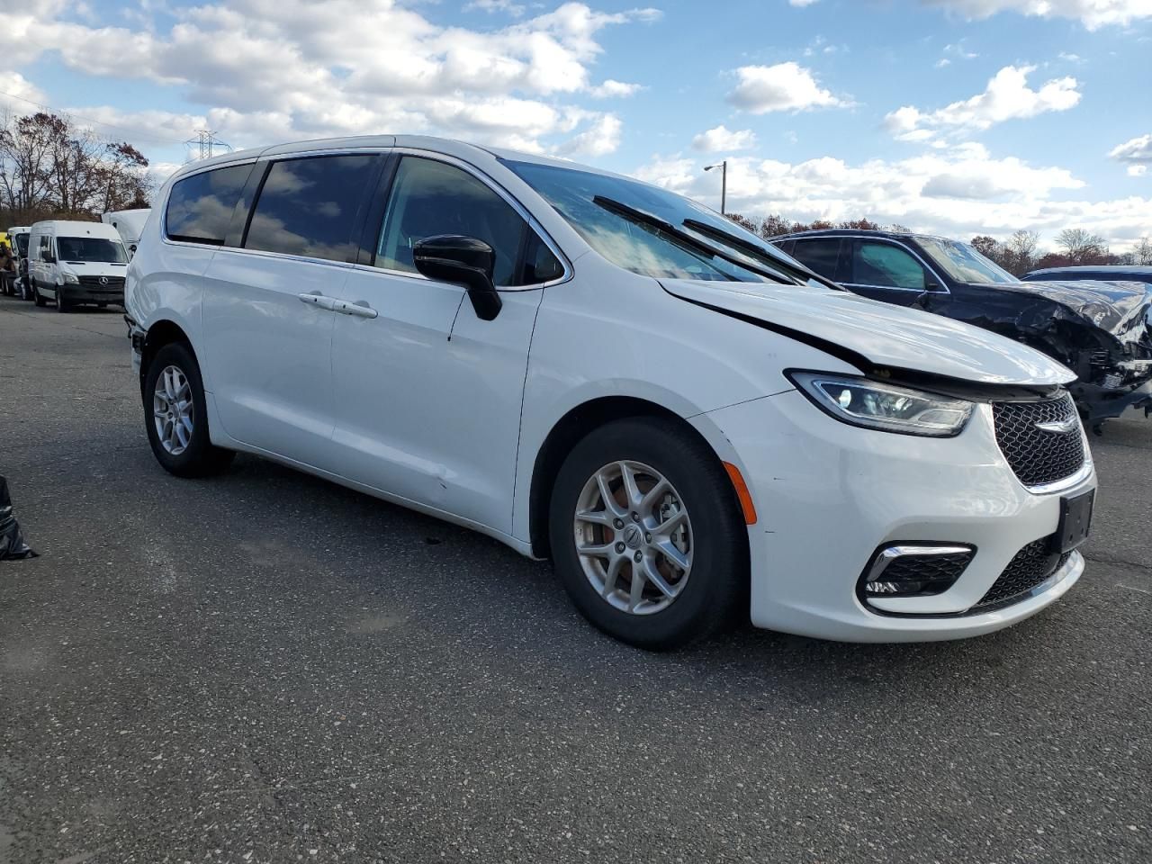 2024 Chrysler Pacifica Touring l