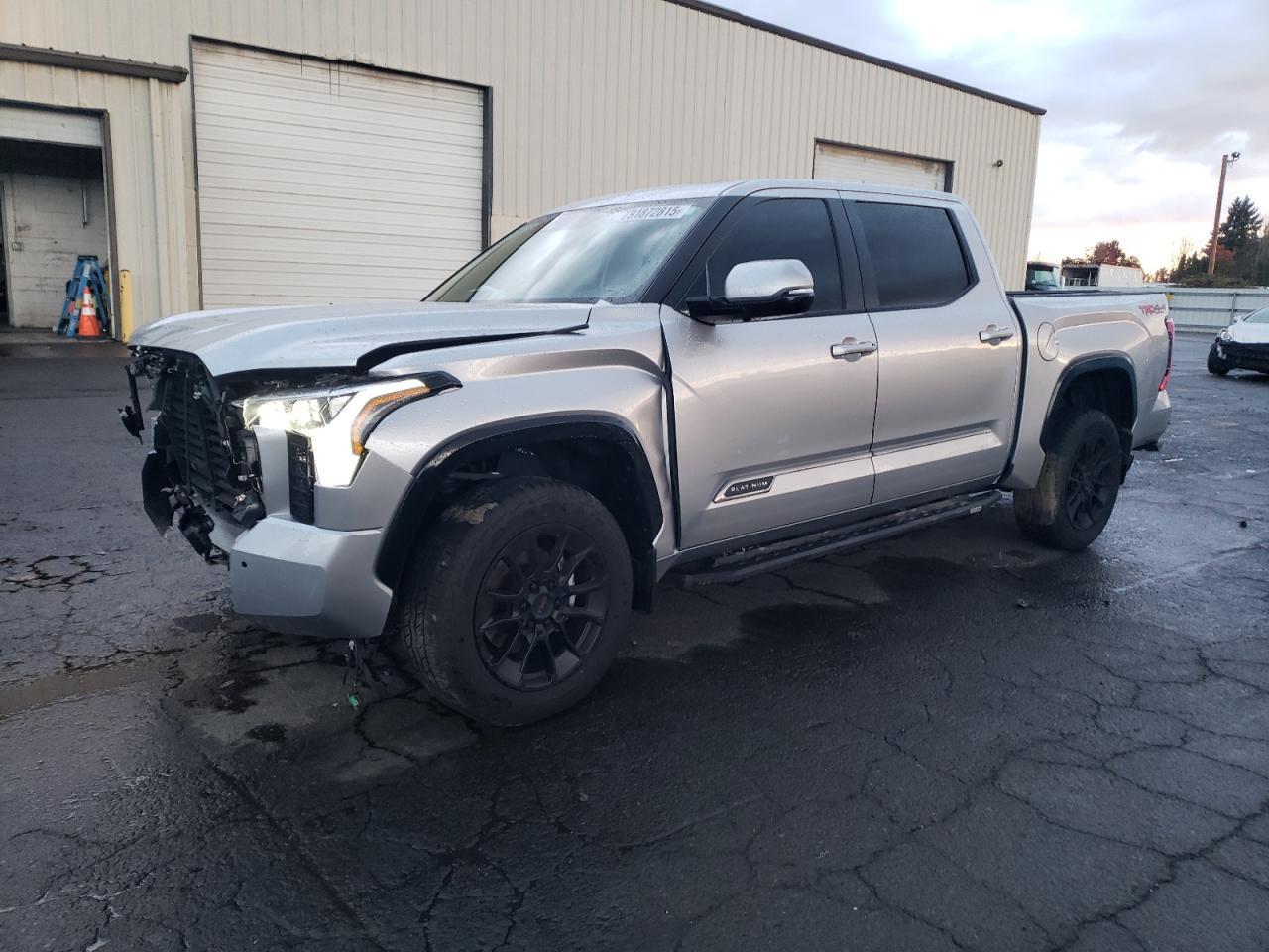 2025 Toyota Tundra Crewmax Limited