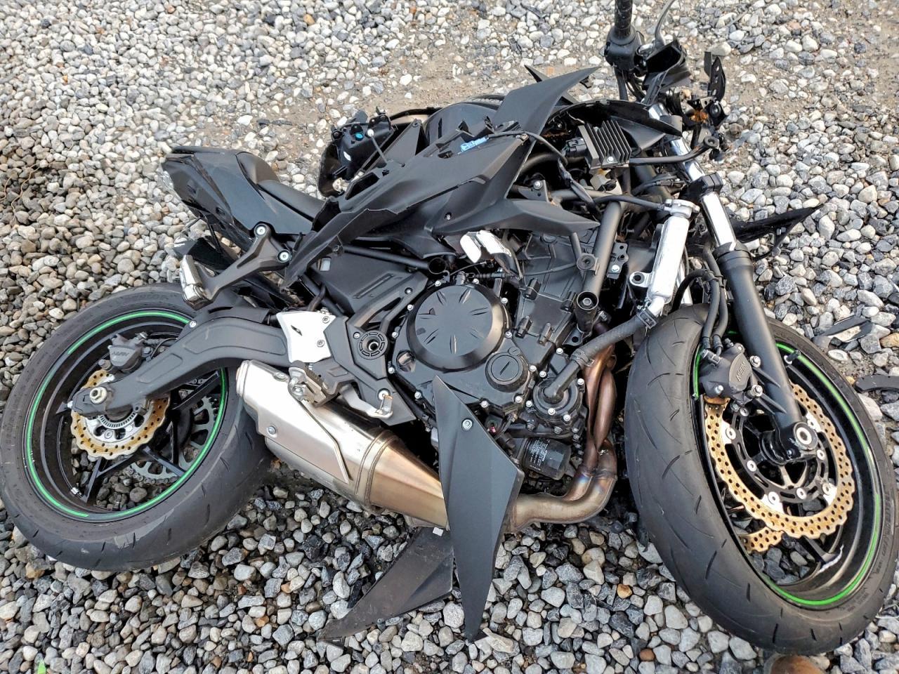 2025 Kawasaki EX650 R