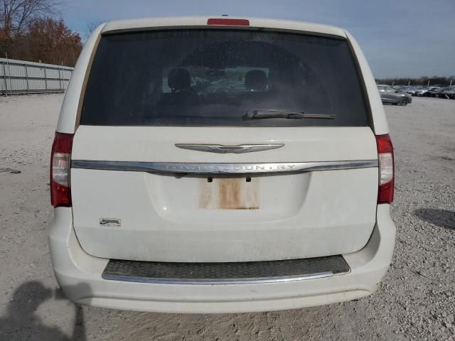 2015 Chrysler Town & Country lx