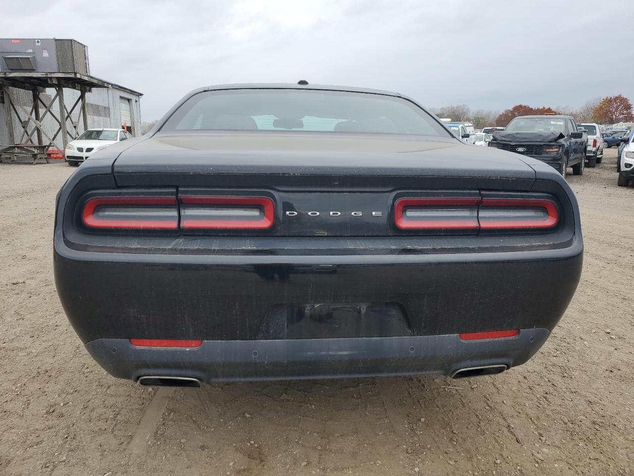 2015 Dodge Challenger sxt