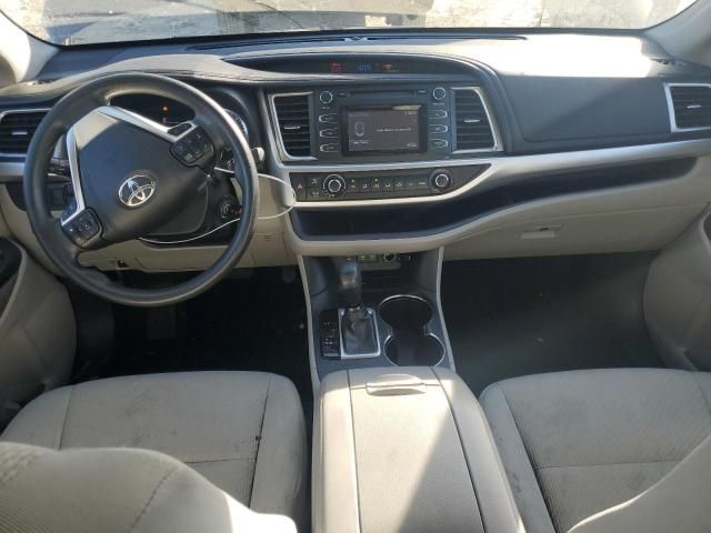 2017 Toyota Highlander le