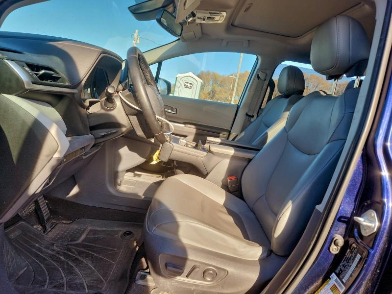 2021 Toyota Sienna xle