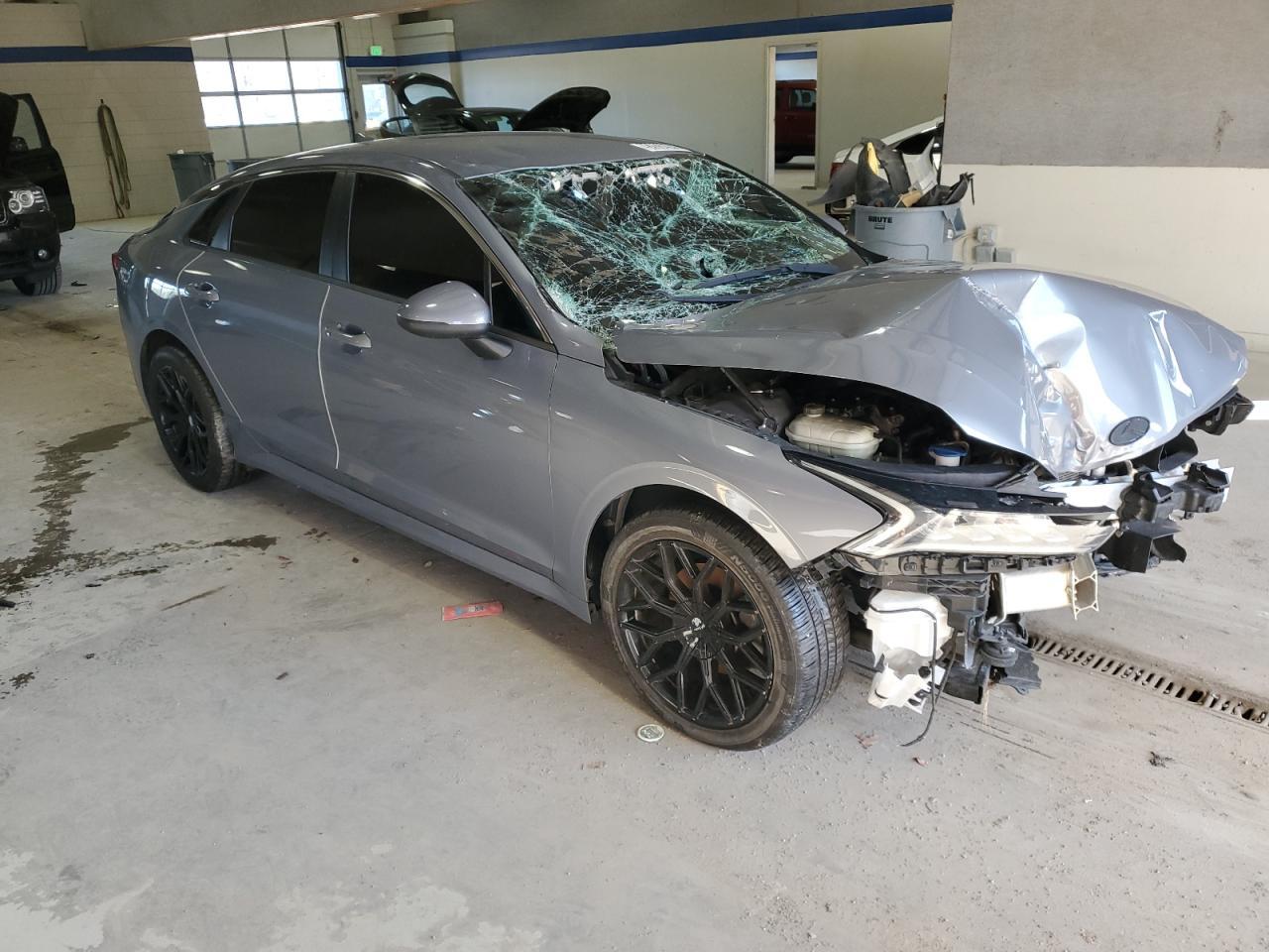 2021 KIA K5 lxs