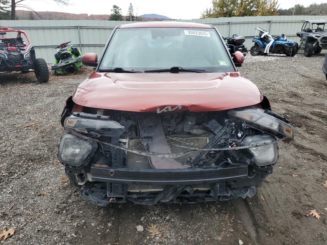 2022 KIA Soul lx
