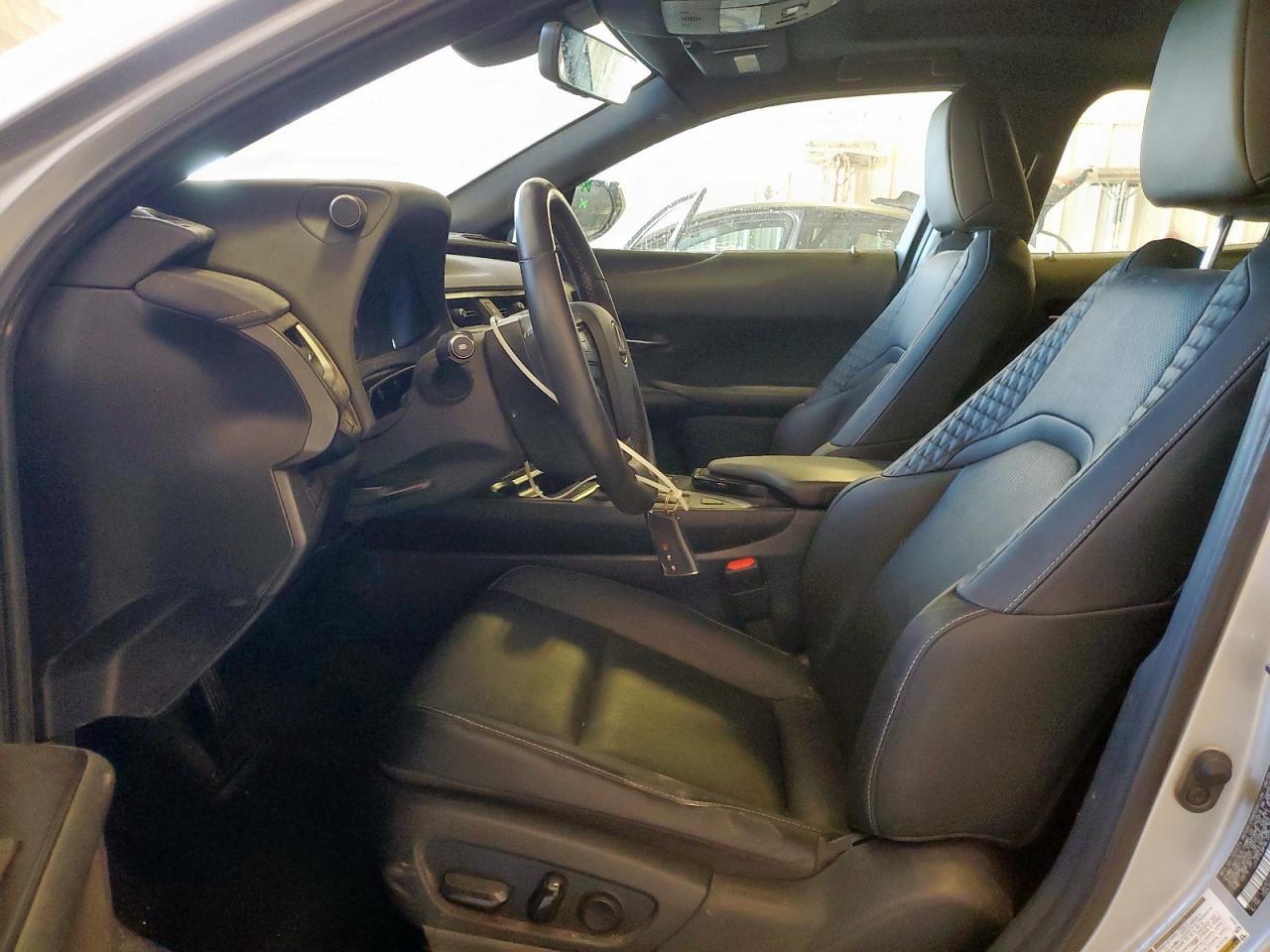 2020 Lexus UX