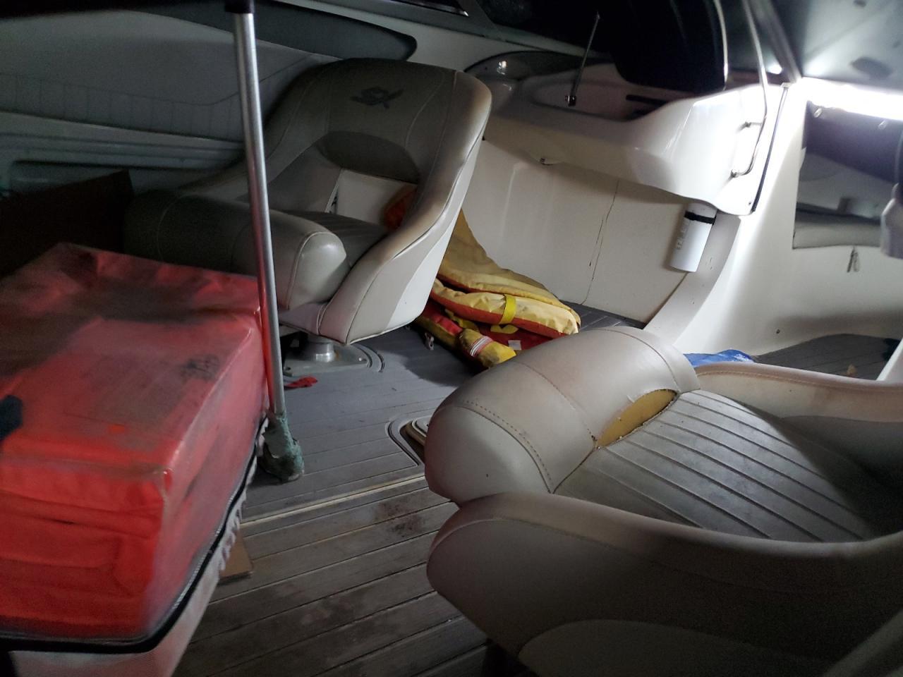 2006 Boat Glastron