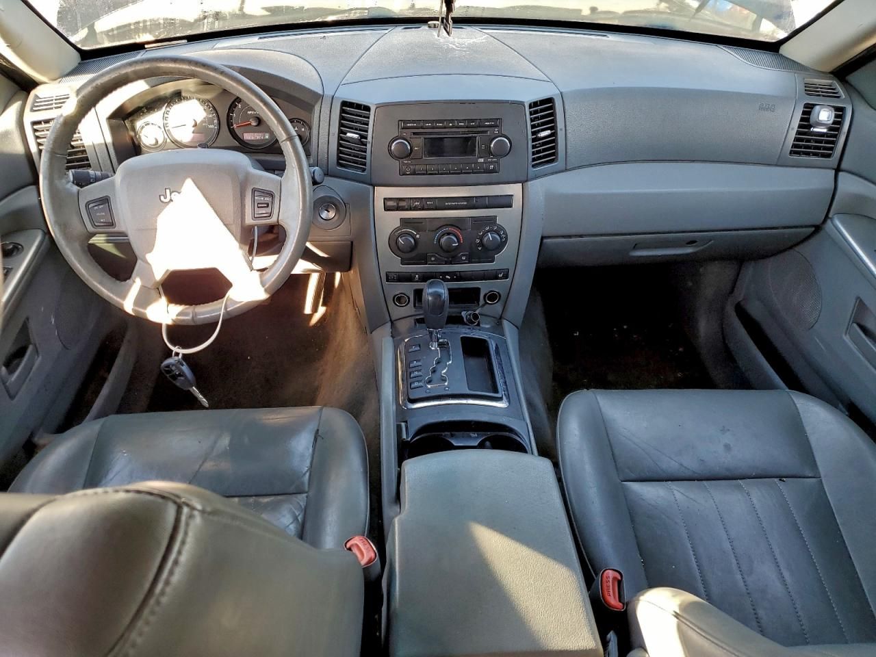 2006 Jeep Grand Cherokee Laredo