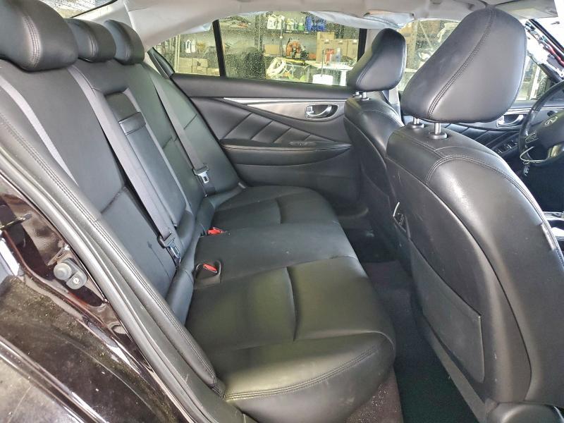 2015 Infiniti Q50 Base