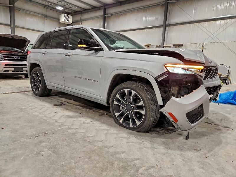 2022 Jeep Grand Cherokee Overland