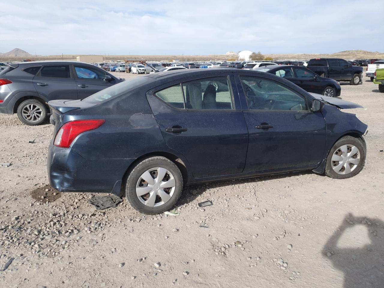 2017 Niss Versa 1.6 s Plus
