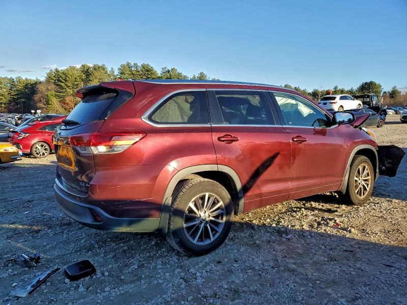 2018 Toyota Highlander se