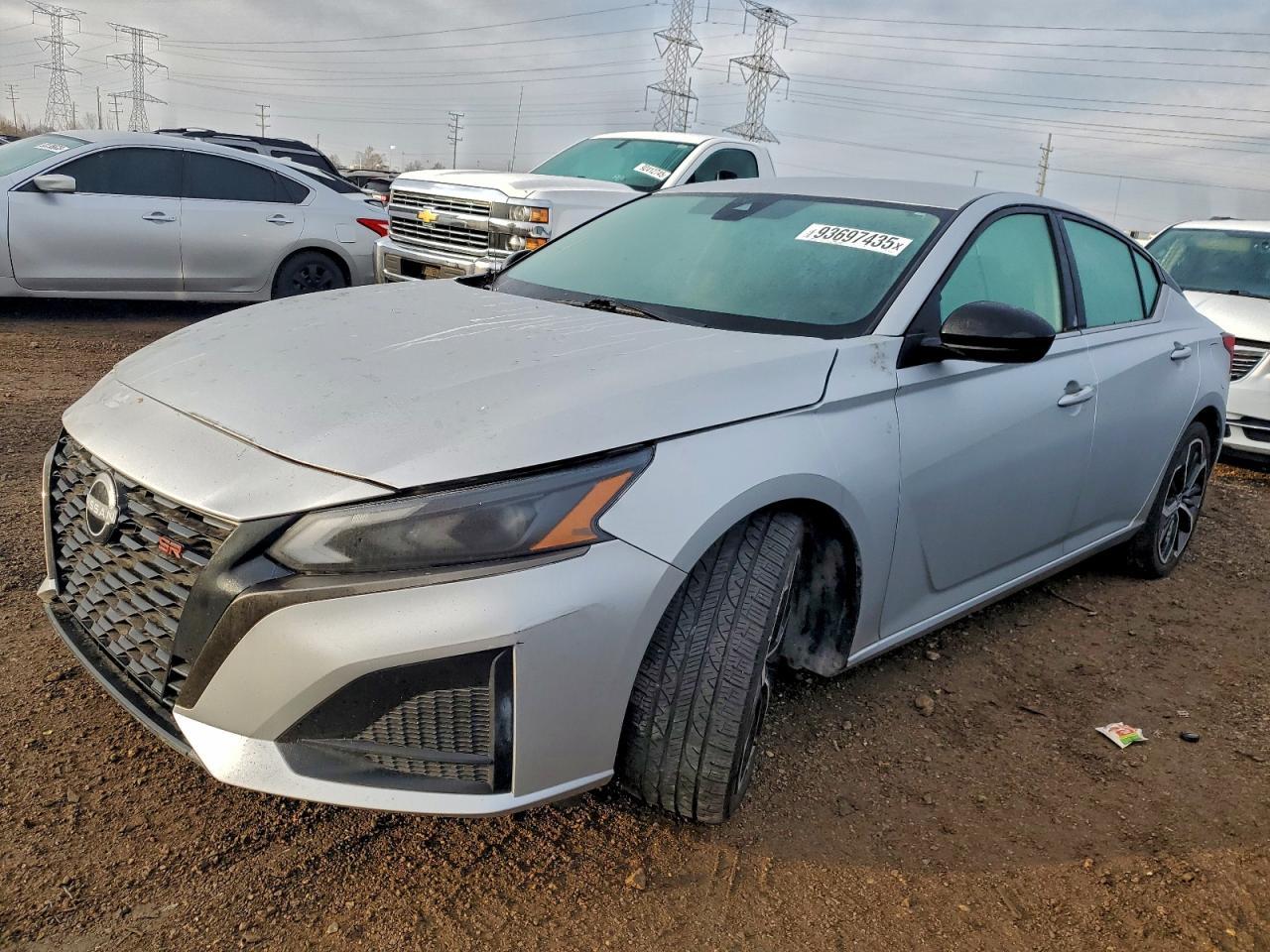 2023 Niss Altima 2.0 sr