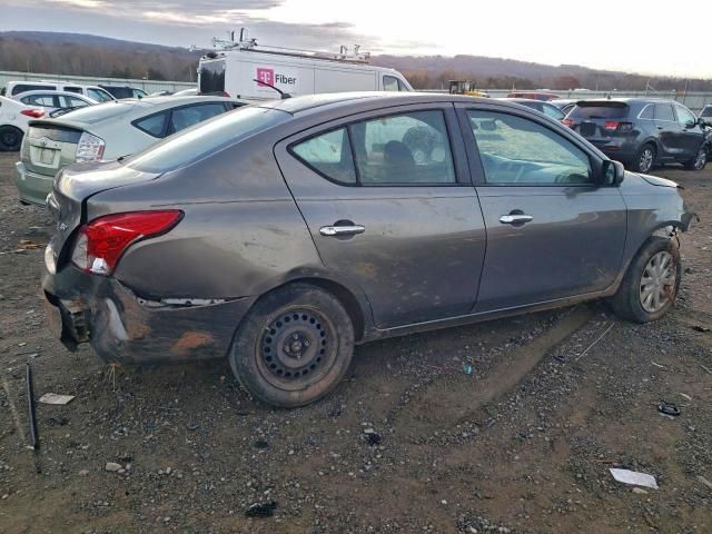2012 Nissan Versa s