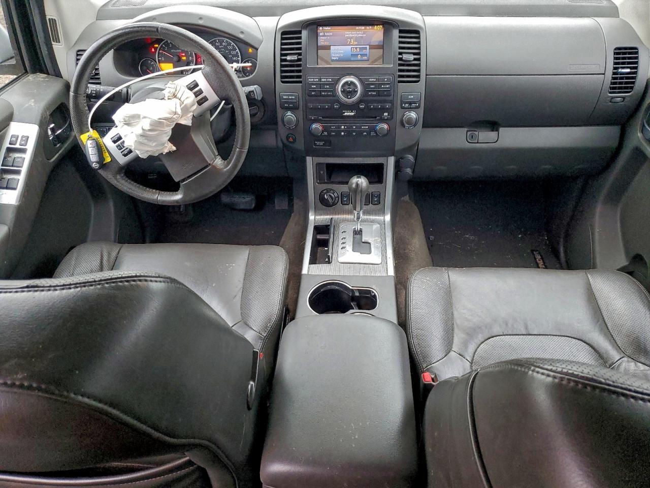 2012 Nissan Pathfinder s