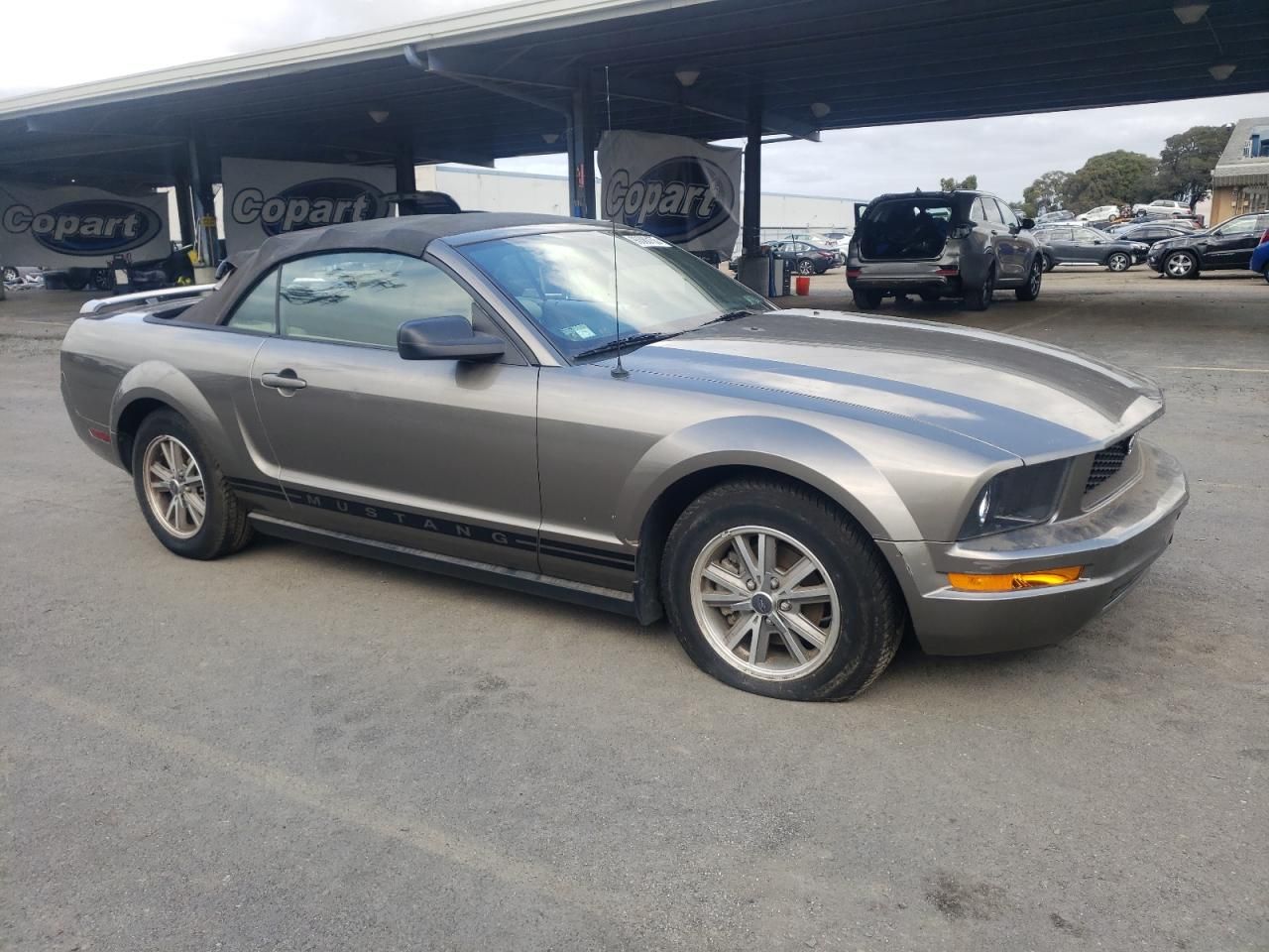 2005 Ford Mustang