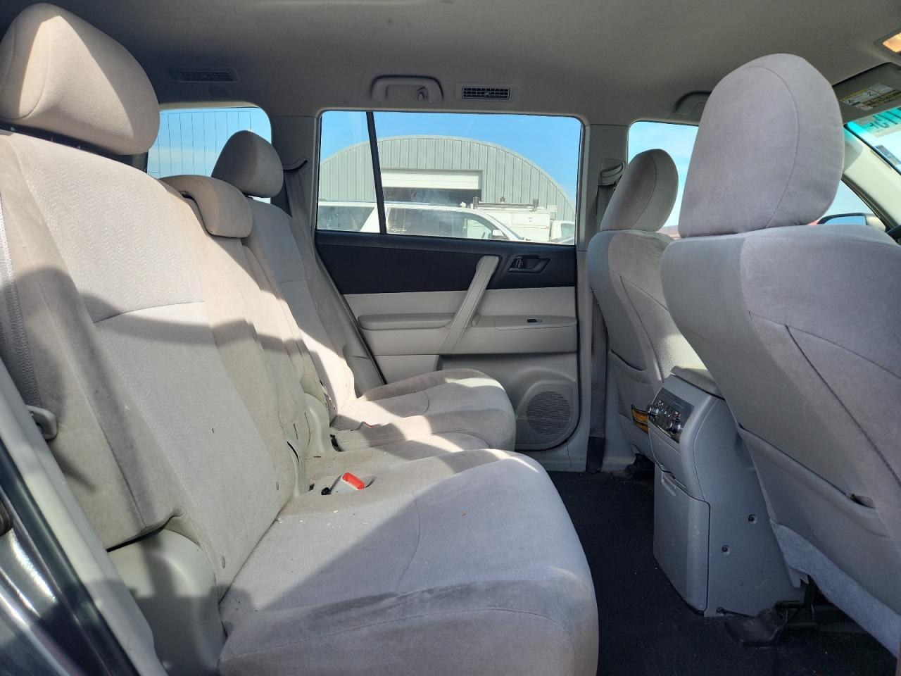 2013 Toyota Highlander Base