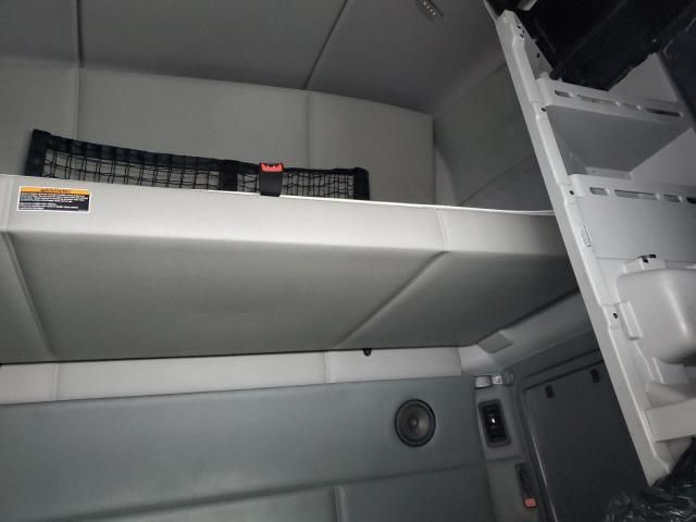 2018 Kenworth T680 Semi Truck