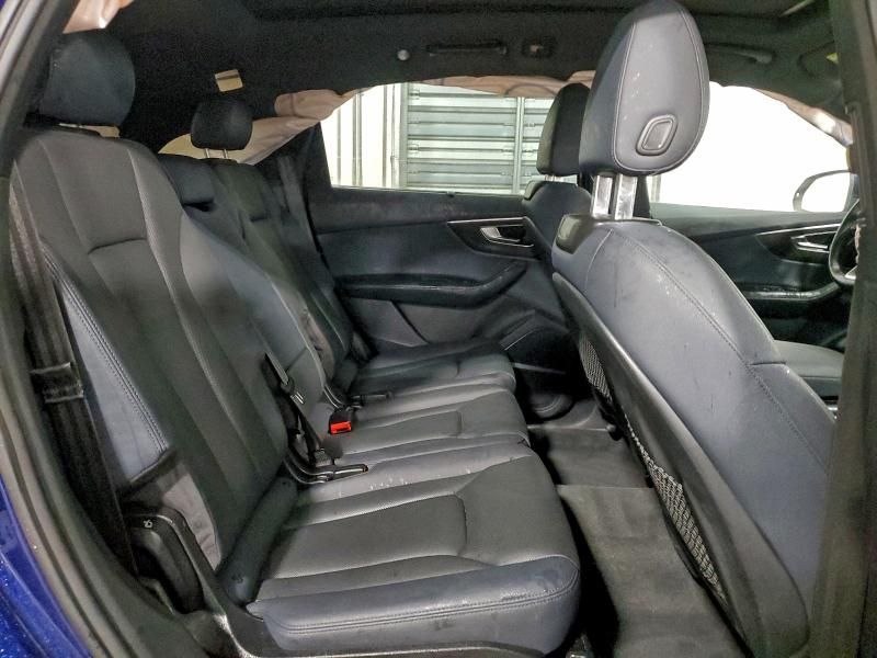 2021 Audi Q7 Premium Plus