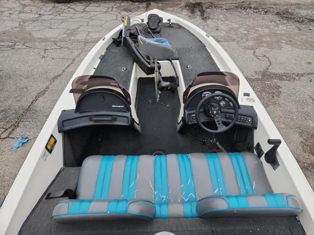 1996 Land Rover 1996 Landau Boat co Bass Boat