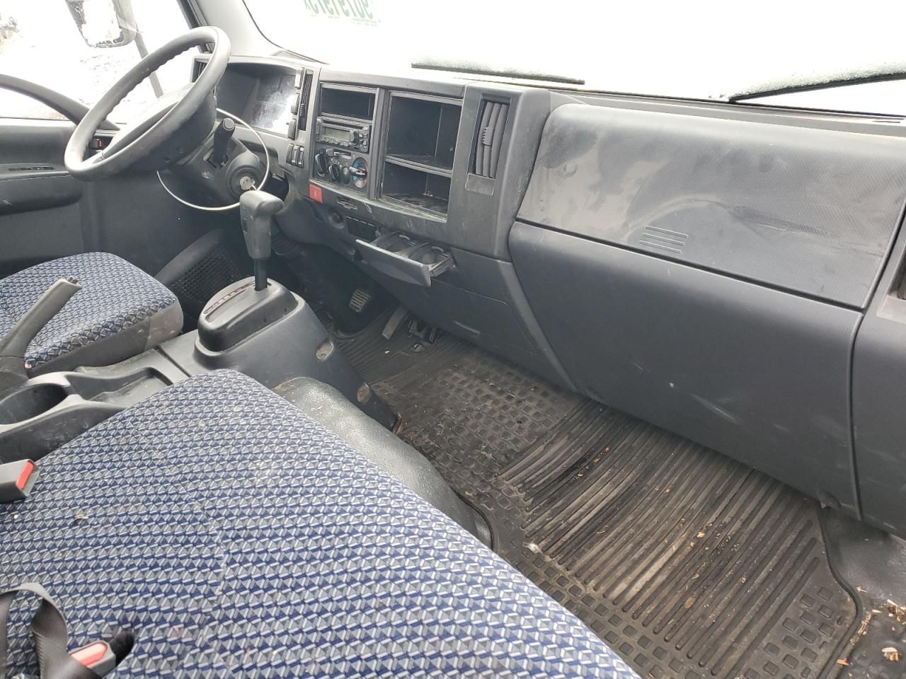 2024 Isuzu NPR HD Refrigerated BOX Truck