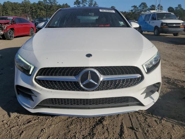 2022 Mercedes-Benz A 220