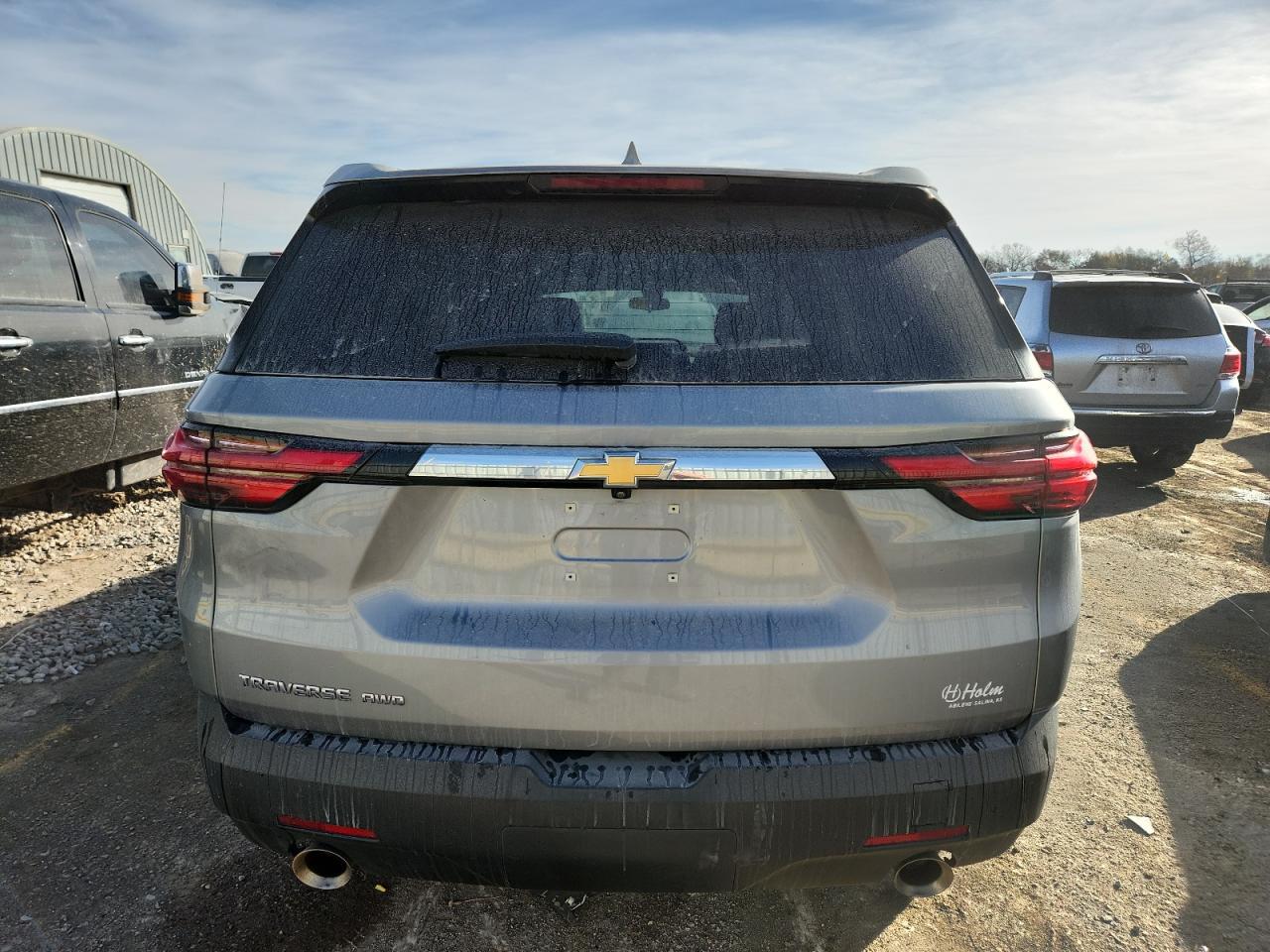 2023 Chevrolet Traverse ls
