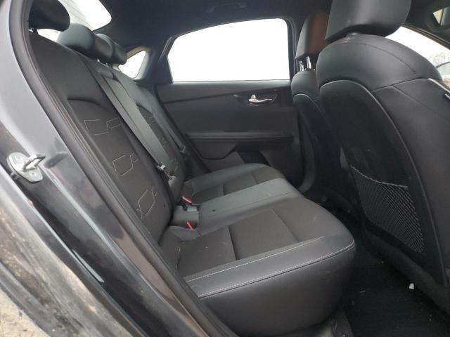 2023 KIA Forte gt Line