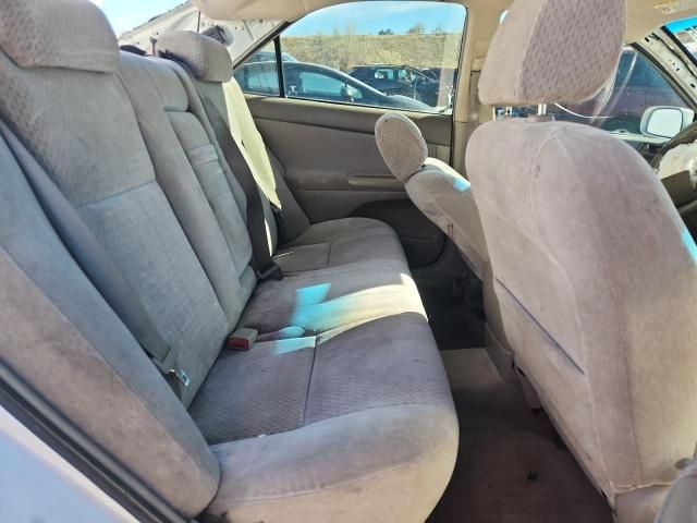 2003 Toyota Camry le