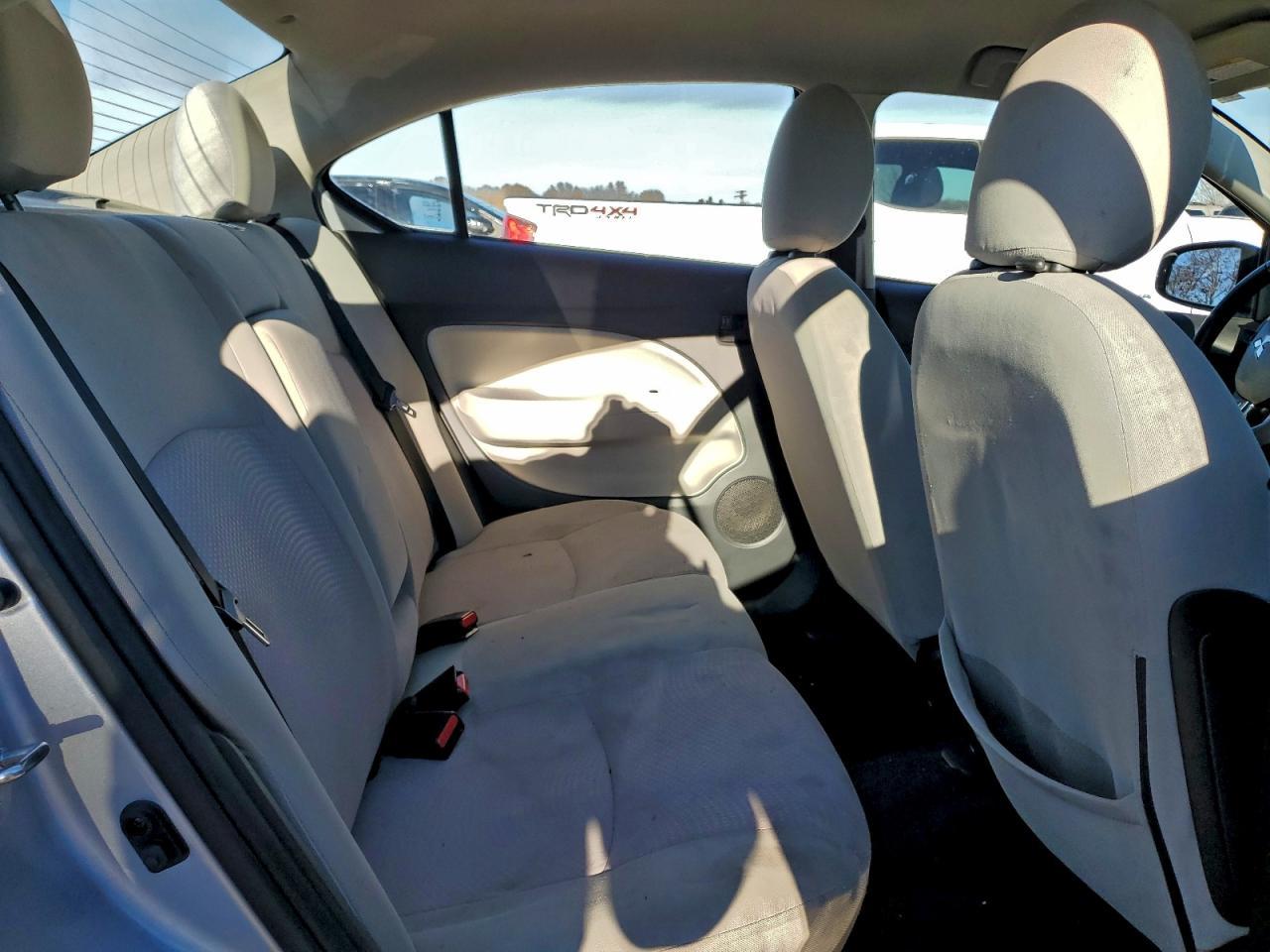 2018 Mitsubishi Mirage G4 es