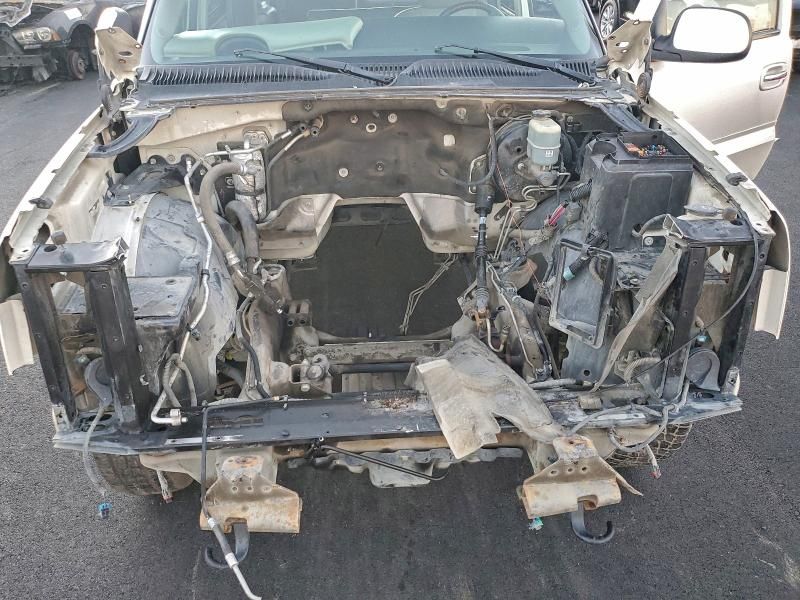 2002 Cadillac Escalade Luxury