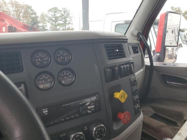 2018 Peterbilt 567 Semi Truck